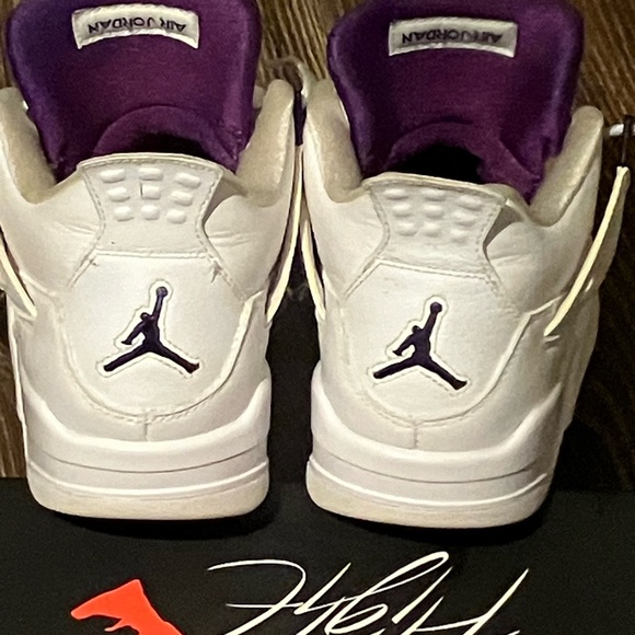 Jordan 4 Purple Metallic - Picture 5 of 8